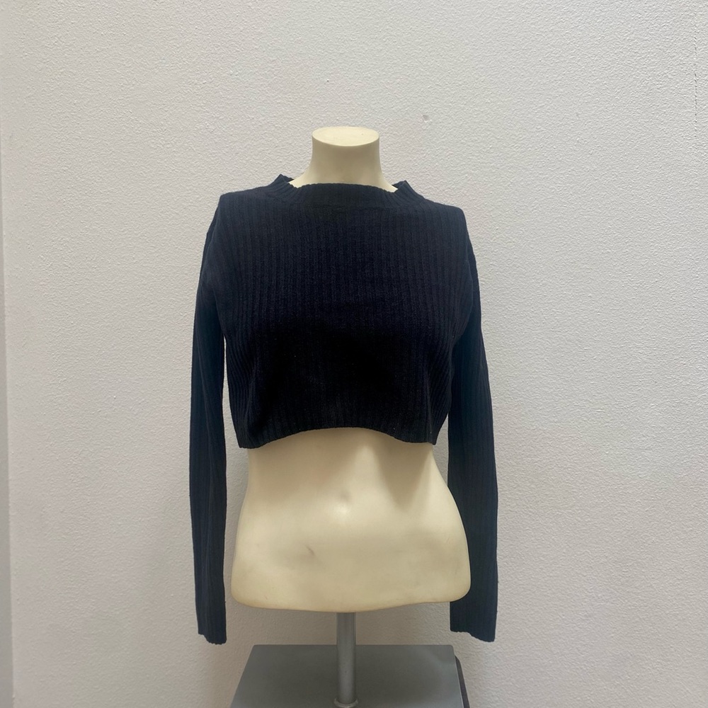 Mock Turtleneck Cropped Sweater